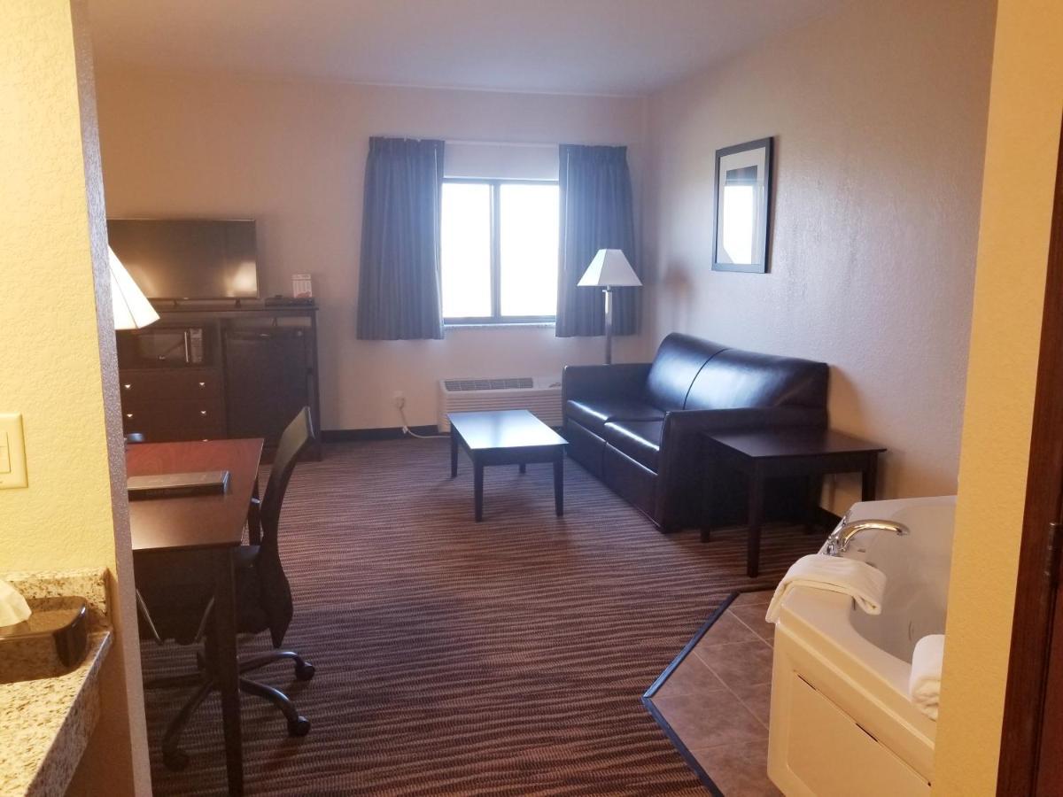 Hotel Cobblestone & 2*