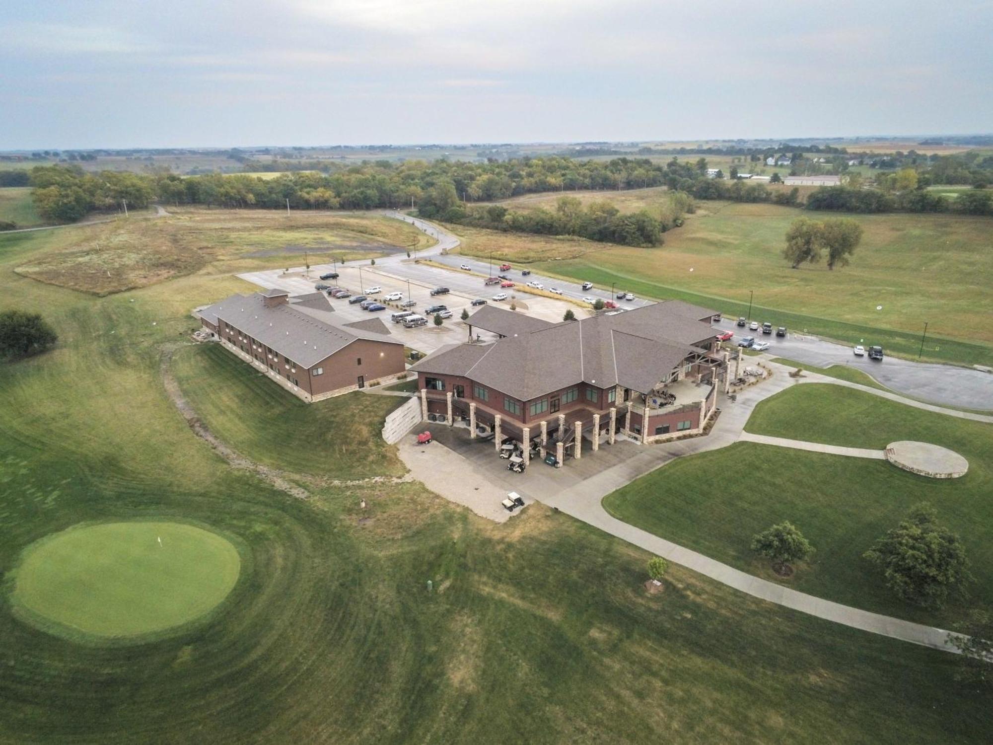 Hotel Cobblestone & 2*