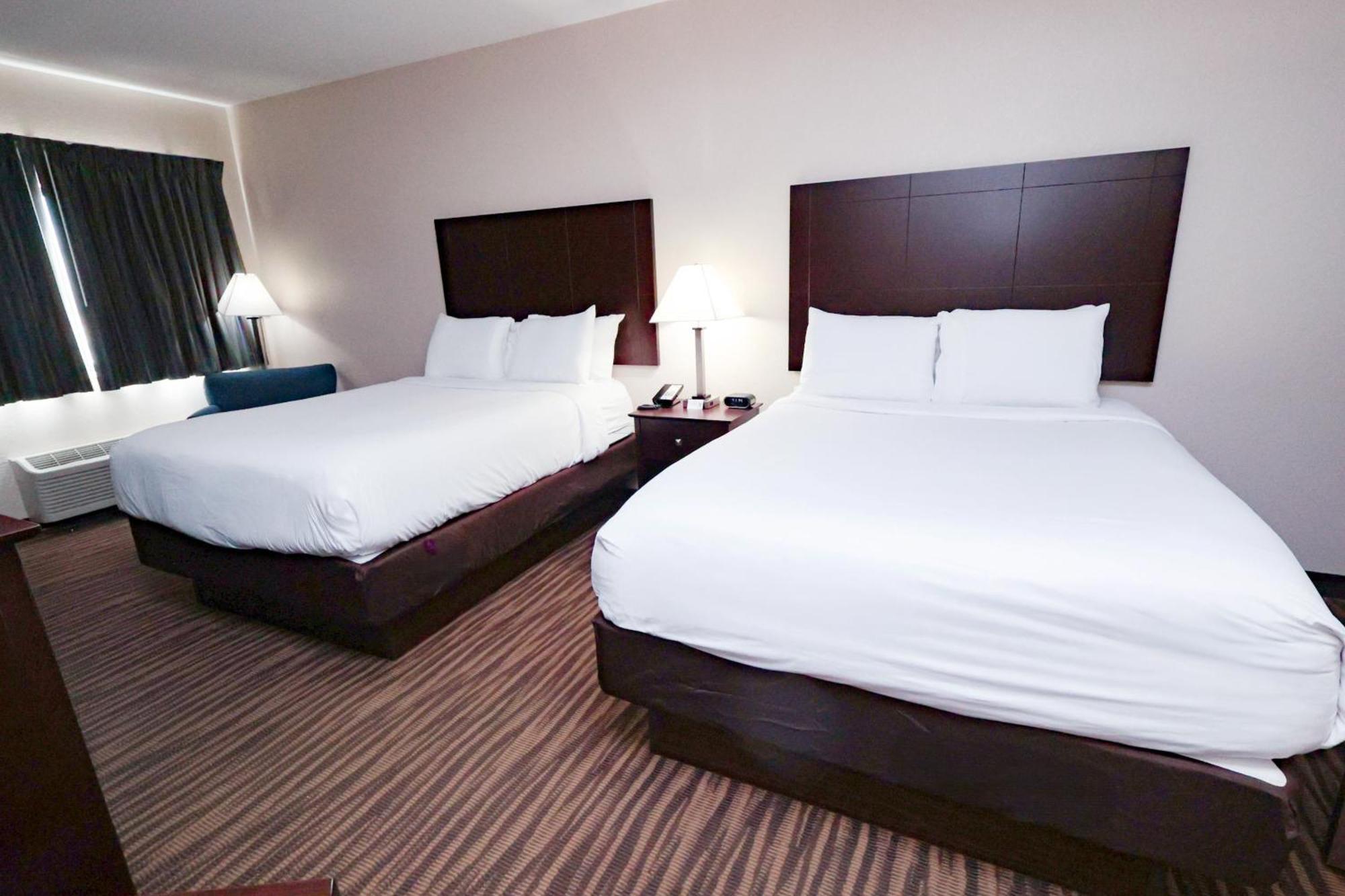Cobblestone & Hotel