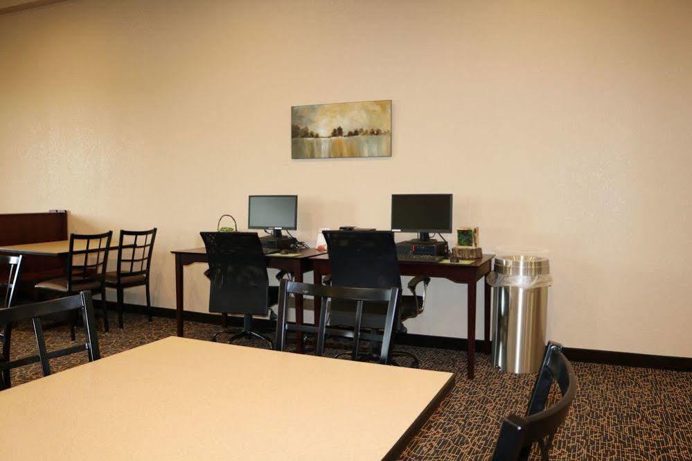 Cobblestone & 2* Maryville