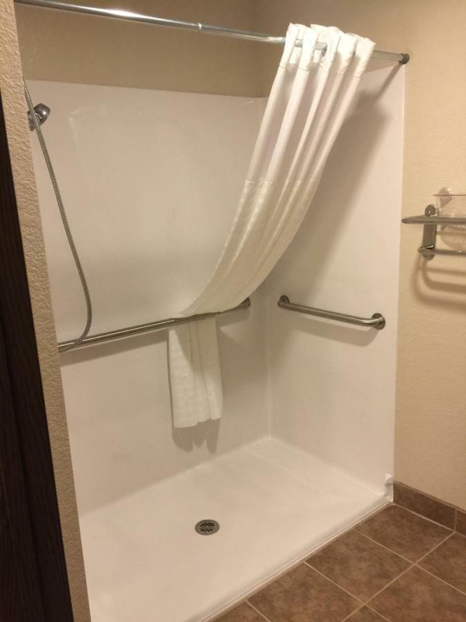 Hotel Cobblestone & 2*